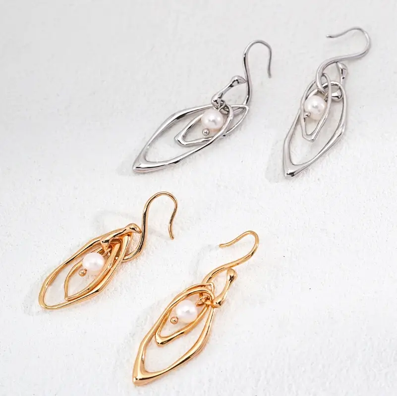 sterling-silver-serene-drop-pearl-earrings-01-800×800
