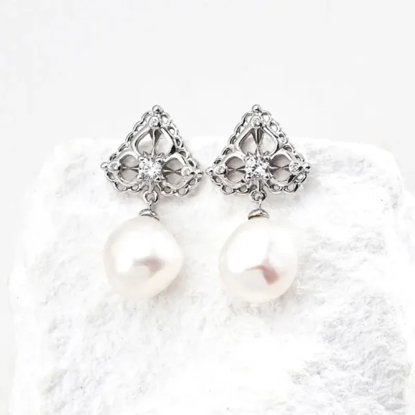lustrous-pearl-zircon-sterling-silver-earrings-03