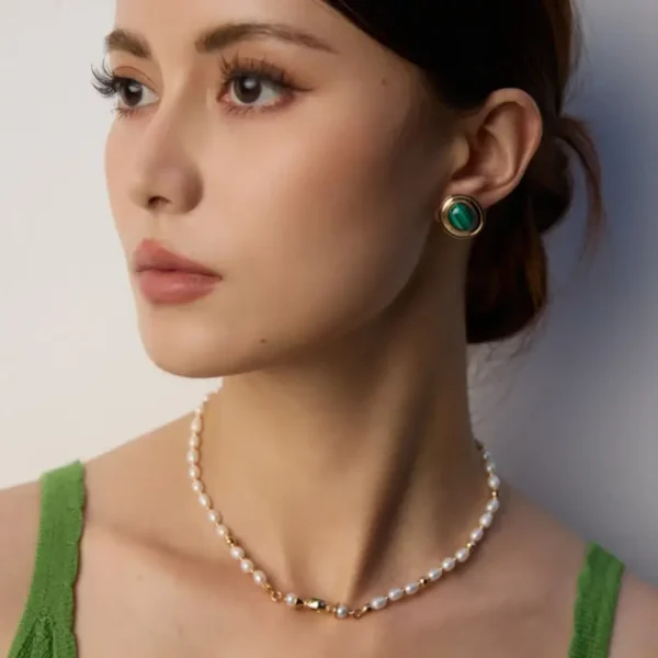Simple Natural Pearl Malachite Necklace - Image 5