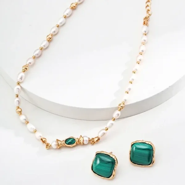 Simple Natural Pearl Malachite Necklace - Image 3