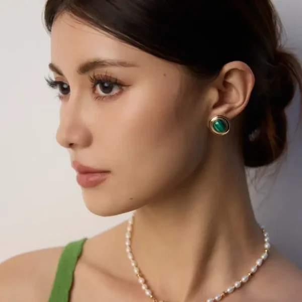 Simple Natural Pearl Malachite Necklace - Image 6