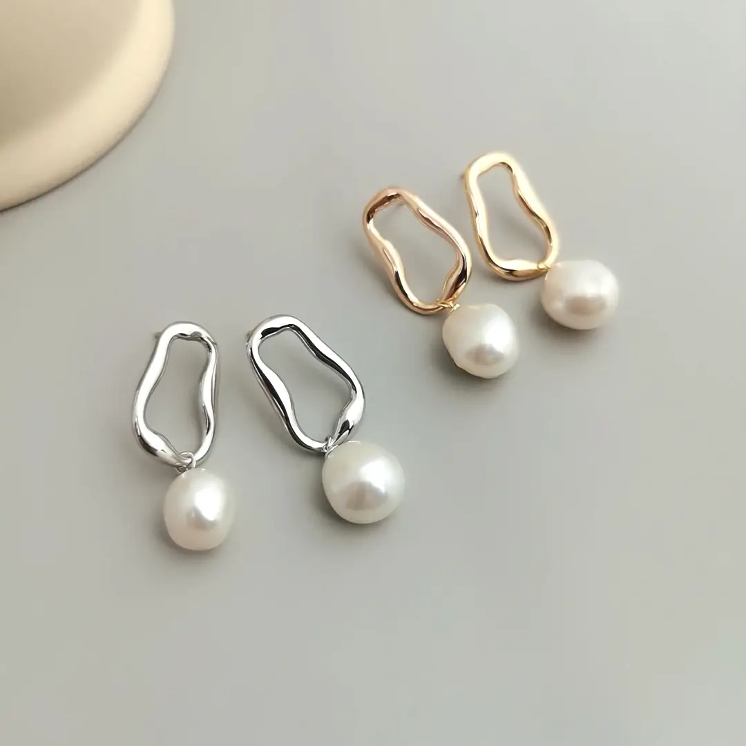 Art of Imperfection Baroque Pearl Earrings 03