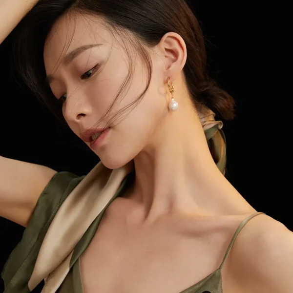 Baroque Pearl Earrings 04