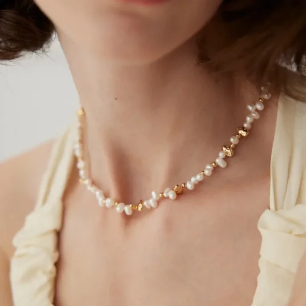 Gradual Elegance Natural Pearl Necklace 04