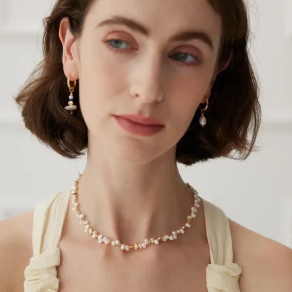 Gradual Elegance Natural Pearl Necklace 06