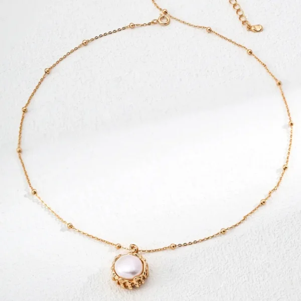 Minimalist Natural Pearl Pendant Necklace 01