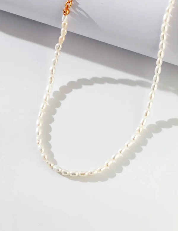 Minimalist Sterling Silver Rice Pearl Necklace 02