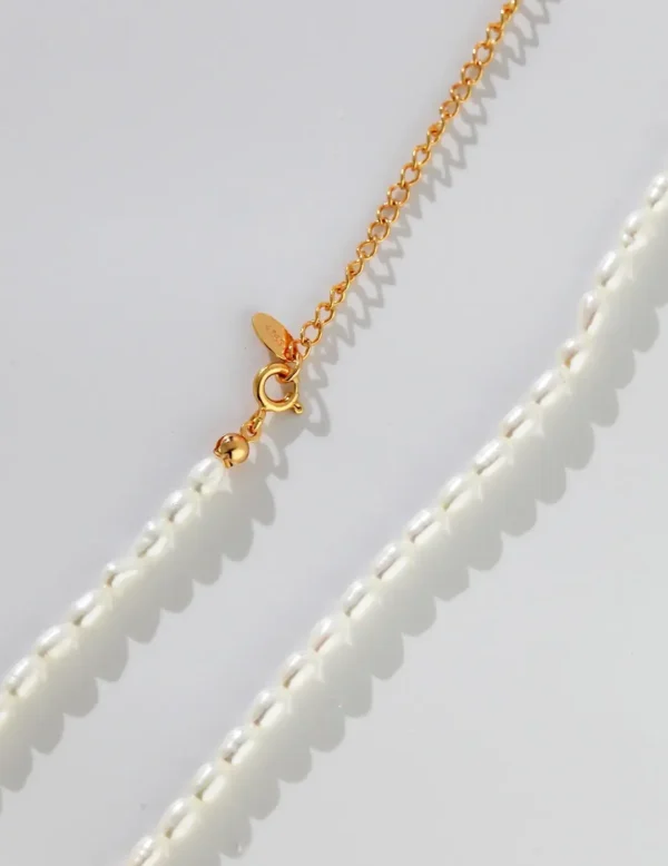Minimalist Sterling Silver Rice Pearl Necklace 03