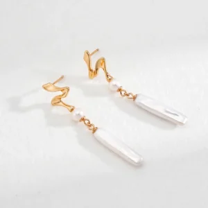 Modern Flow Natural Pearl Drop Earrings 01