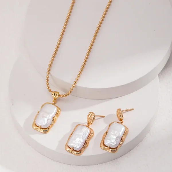 Natural Pearl Earring Drops 03
