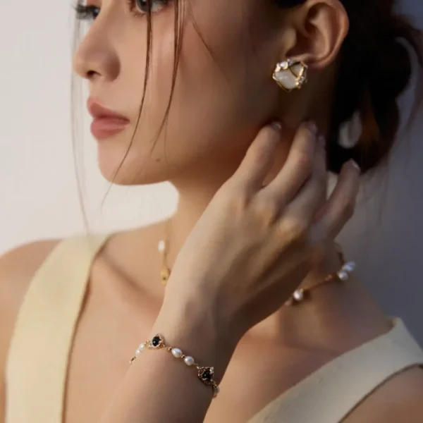 Onyx Pearl Bracelet 06