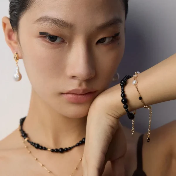 Onyx Pearl Bracelet 7
